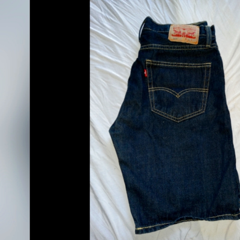 DARKWASHED LEVI SHORTS